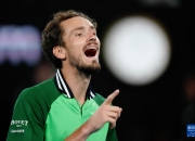 开云体育登录-澳大利亚网球队险胜美国网球队，梅德韦杰夫爆发神勇的简单介绍