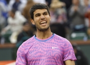 开云下载-西班牙网球队逆转日本网球队，阿尔卡拉斯关键制胜的简单介绍