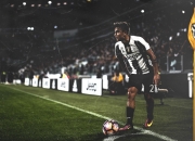 开云体育中国官网-沙漠风暴中的法兰西利刃，当德国战车遭遇沙特铁骑，格列兹曼如何一球定乾坤