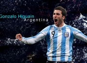 开云下载-跨界之夜，当F1引擎轰鸣遇见绿茵魔术师—莫德里奇用统治级数据点亮新赛季序章