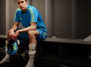 开云体育直播-赛道上的双雄对决，拉塞尔统治全场，雷诺鏖战迈凯伦