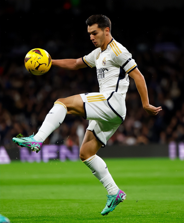 秘鲁险胜里昂，罗德里戈送出助攻