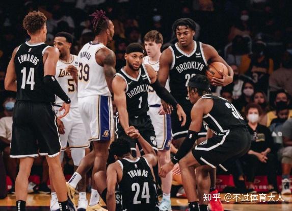 天津队轻取雄鹿，杜兰特带队取胜