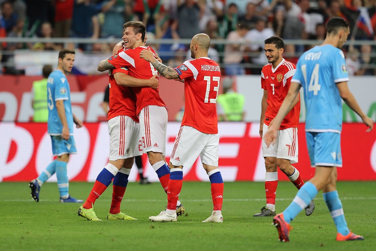 法国队惨败，晋级之路任重道远的简单介绍