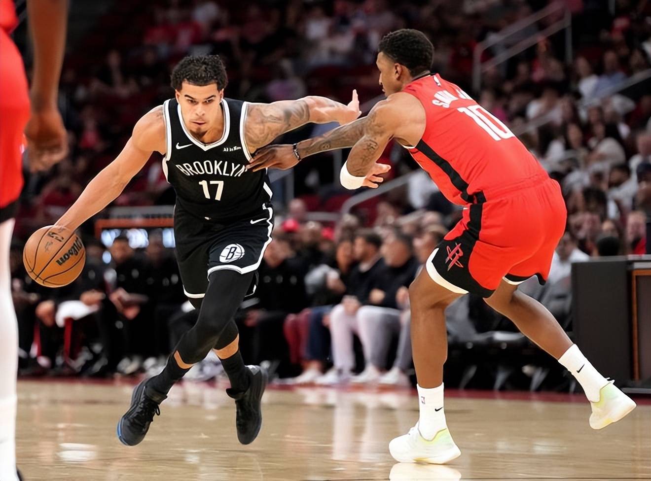 篮网逆转活塞，成功逆袭夺得首胜