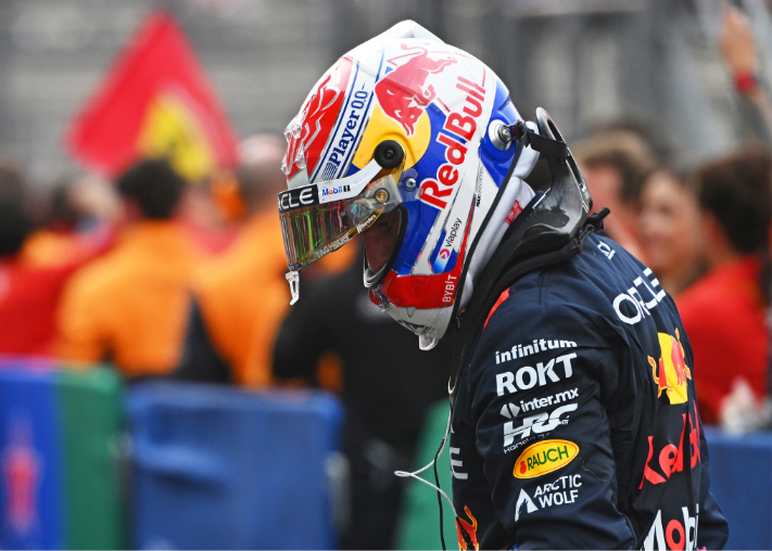 阿斯顿马丁翻盘红牛二队，维斯塔潘统治全场的简单介绍