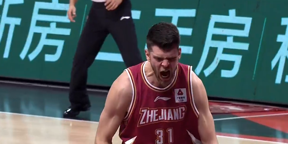 包含立陶宛男篮横扫加拿大男篮，丹尼·格林完成帽子戏法的词条