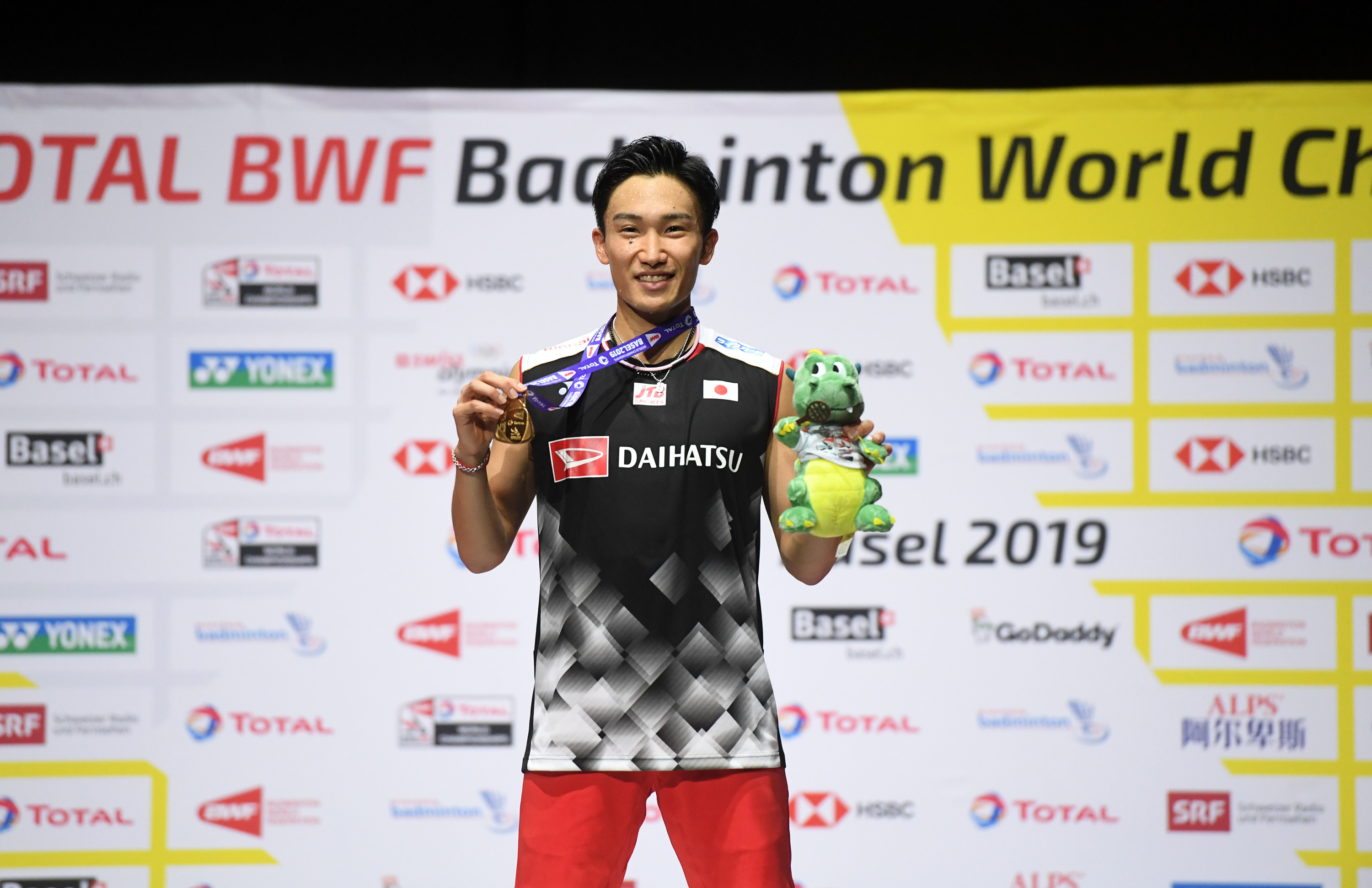 丹麦羽毛球队力克日本羽毛球队，桃田贤斗爆发神勇的简单介绍