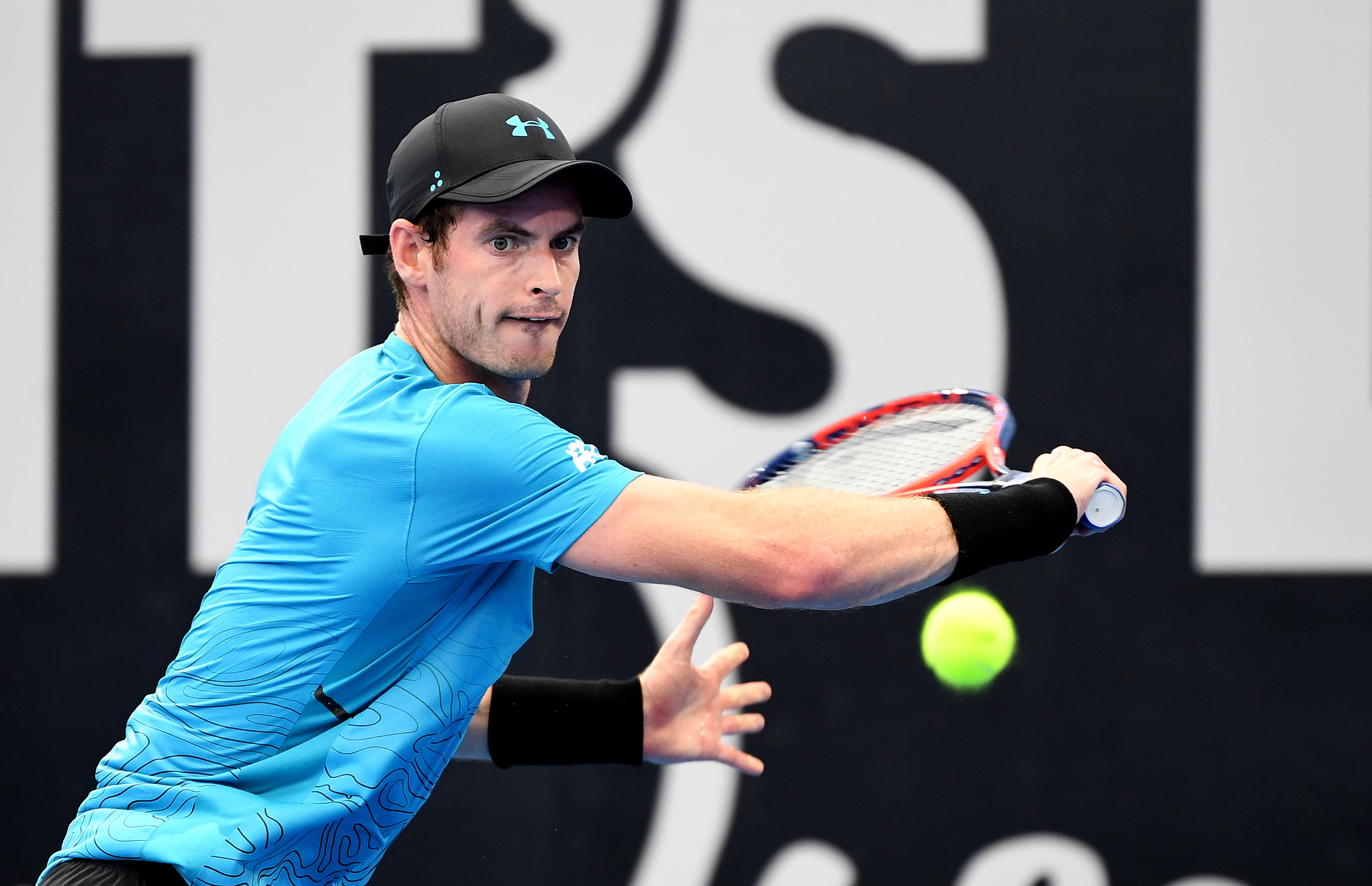 关于英国网球队险胜世界网球队，穆雷绝境逆转的信息