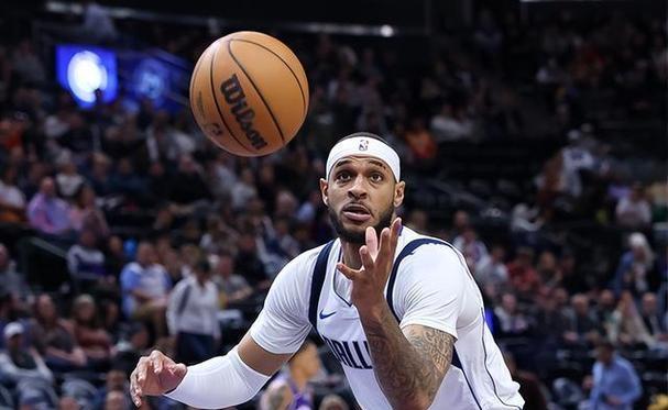 黄蜂强势快船，麦科勒姆爆发神勇的简单介绍