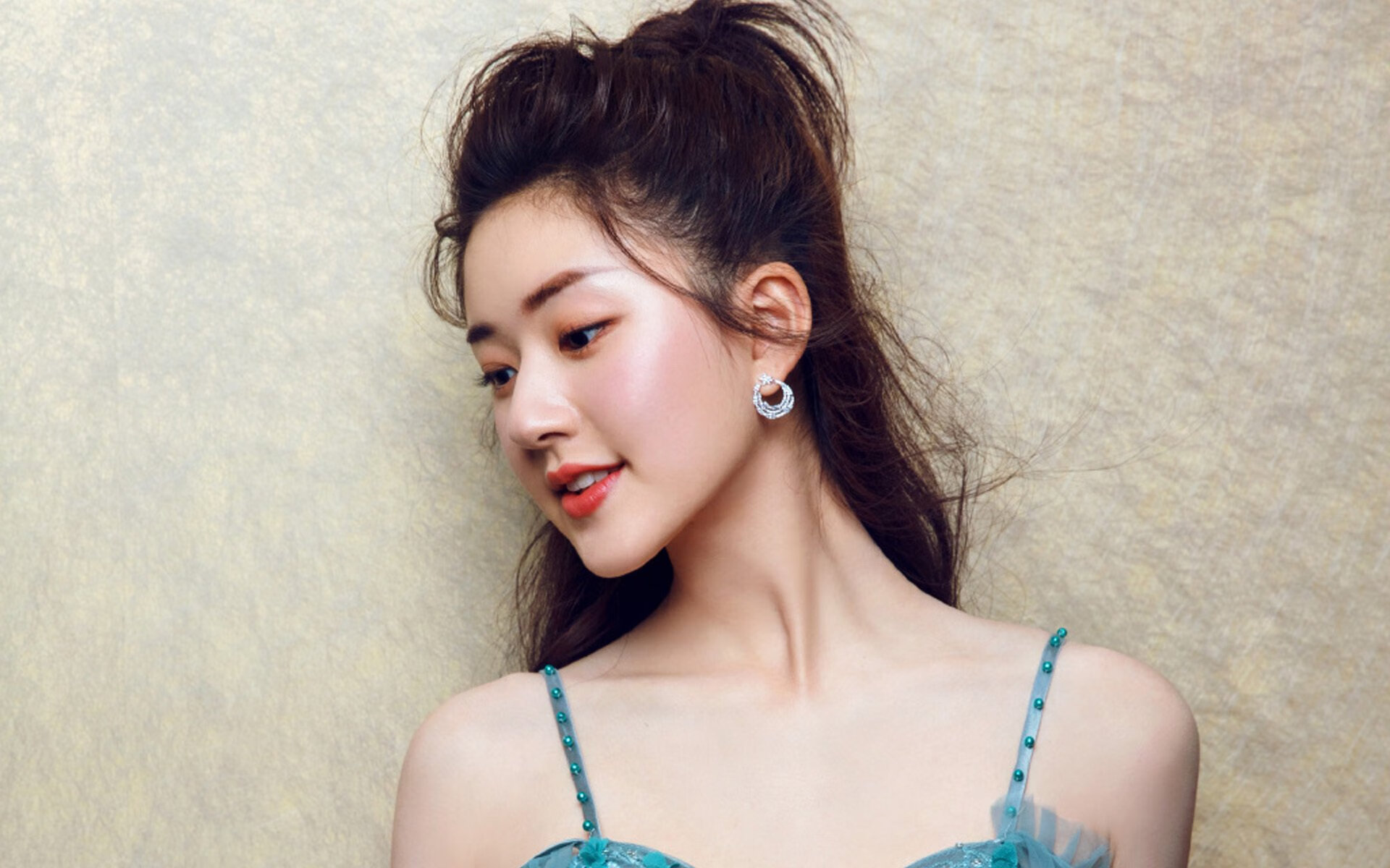 2026世界杯焦点战，波兰铁骑破阵，完胜勒沃库森式传控风暴