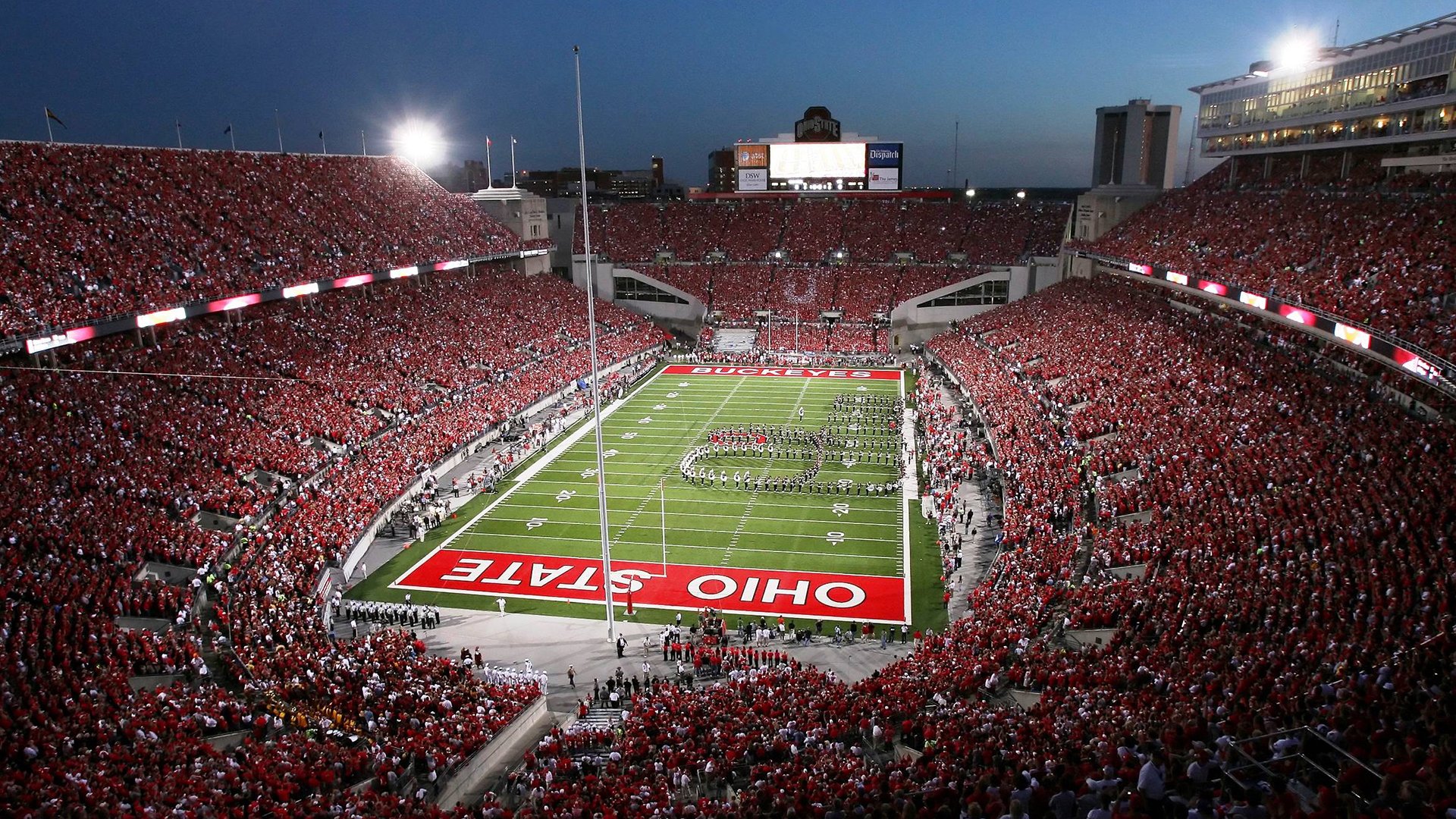 深圳队连续得分压制尼克斯,班凯罗成为关键先生