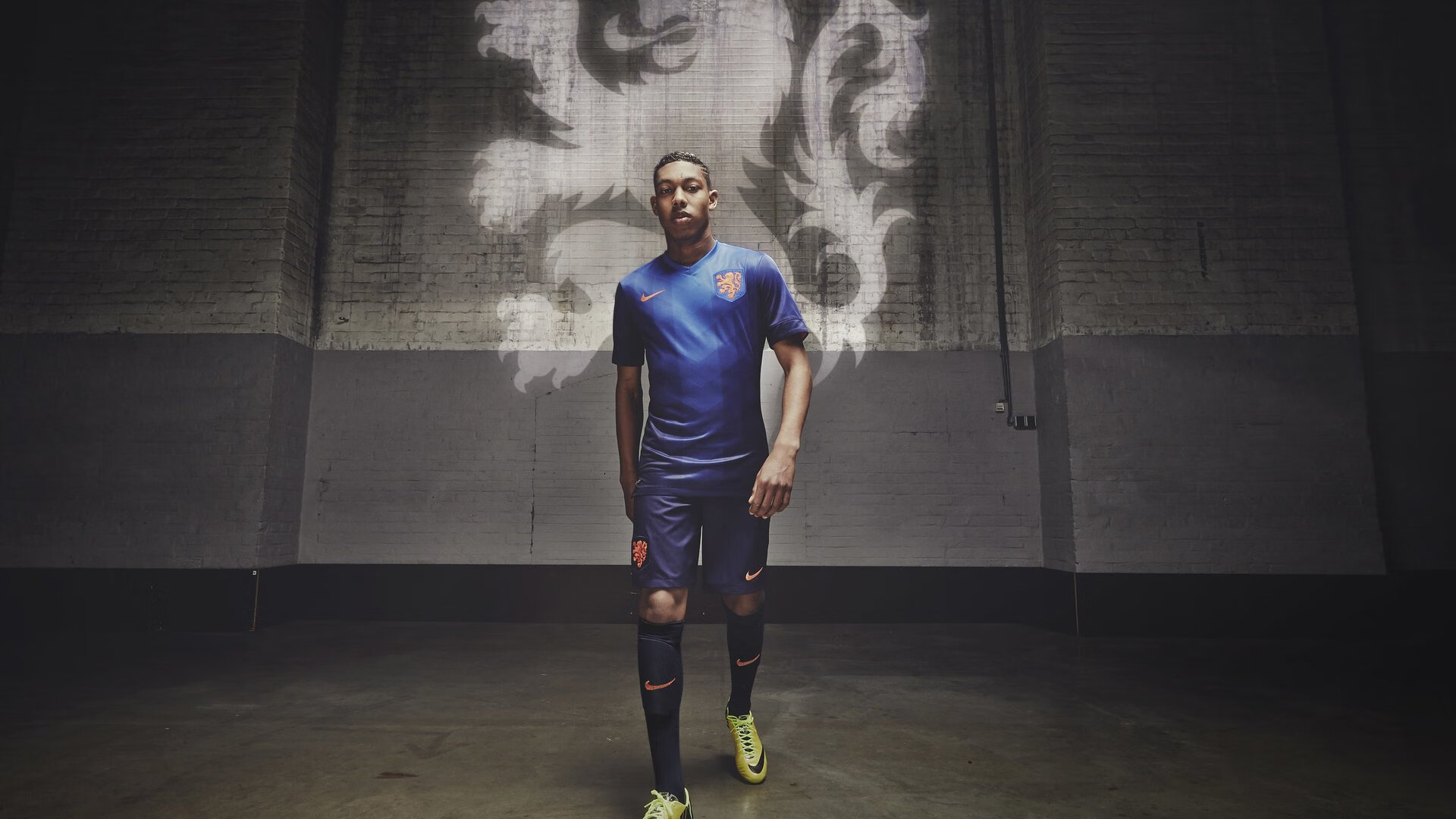 北欧神话与北非雄狮的巅峰对决，斯通斯关键一击定乾坤，瑞典险胜突尼斯